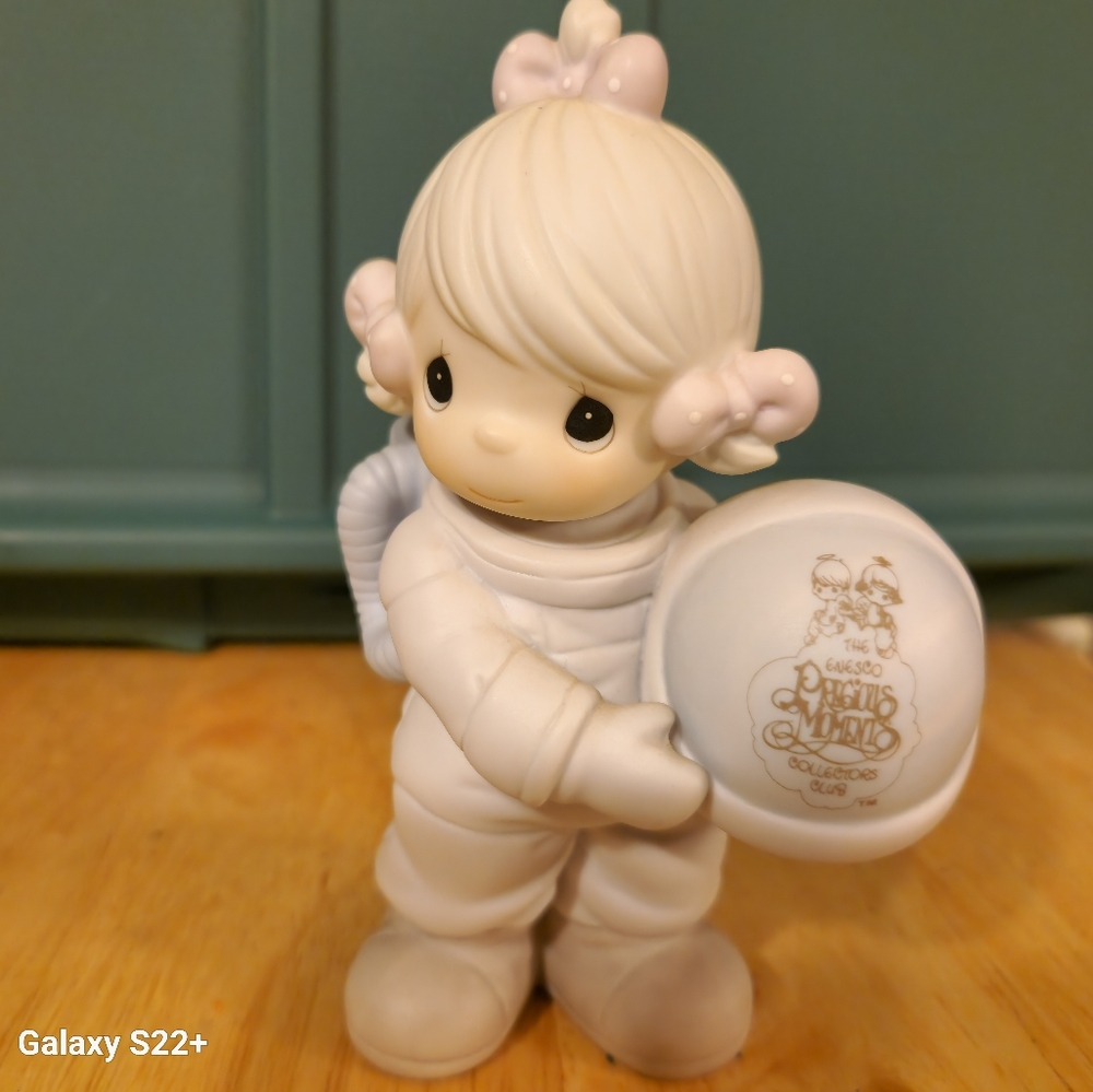 Precious Moments-"The club that's out of this World "